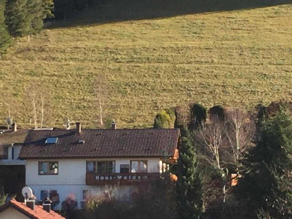 Haus Waldeck Appartement Furtwangen Buitenkant foto